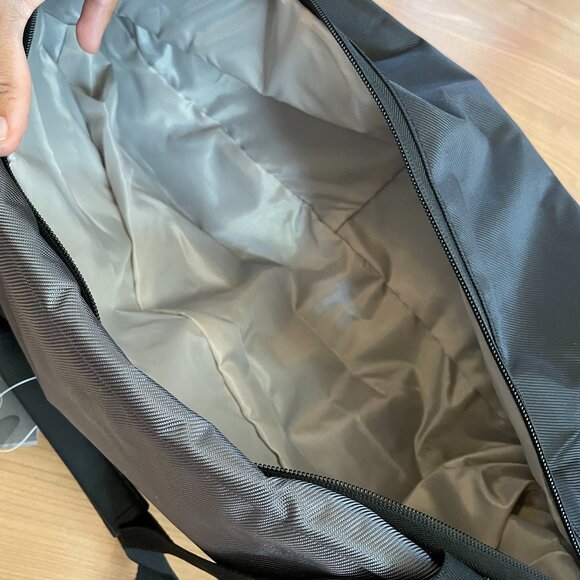 High Sierra Essential Duffel Bag, Mercury Black 60 L. Gym Travel Carry On. NWT - Picture 3 of 16